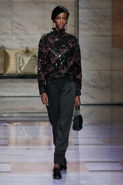 Look 60